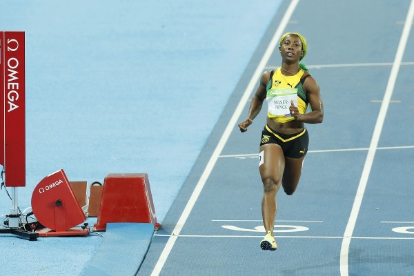 Shelly-Ann Fraser-Pryce, la más rápida del año al correr los 100 metros planos en 11 segundos