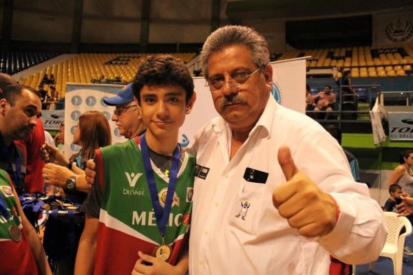 Santiago Ochoa y Luis González son llamados a la preselección nacional Sub 15