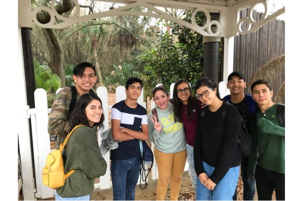 Jimena Félix, Ariel Noriega, Joel Valdez, Alma Gastélum, Ximena Lucero, Sofía Macías, Carlos Castro y Diego Cañedo.