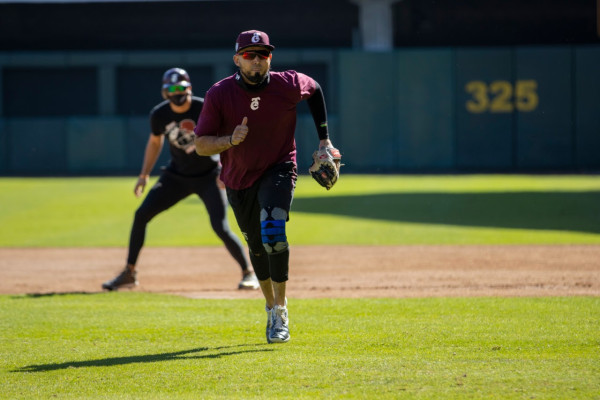 Jesús Jesse Castillo ya se vistió de guinda.