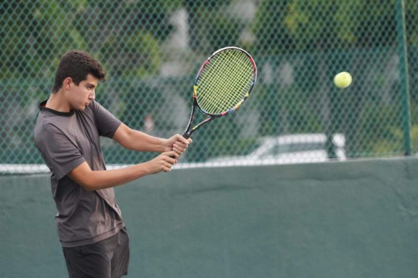 Letamendi impone juventud en Torneo de Tenis Copa Amstel Ultra de la Independencia