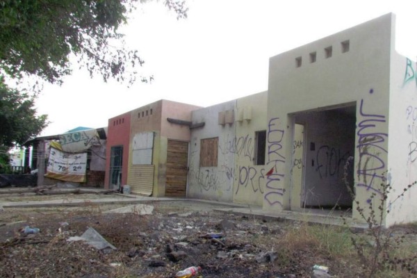 Piden subastar unas 200 mil casas ‘solas’ en Sinaloa