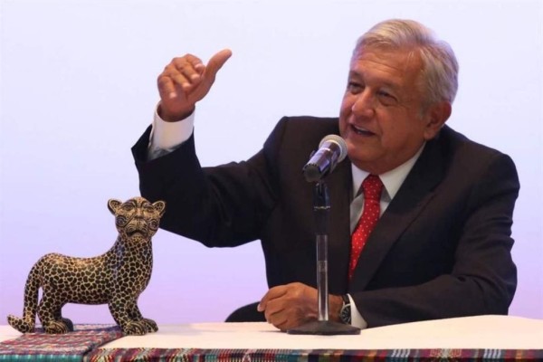 El plan de bancarizar a los más pobres es bueno, pero se puede desequilibrar el gasto, alertan