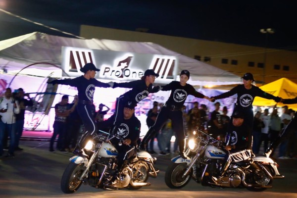 Covid-19 no detiene el ‘rugido’ de bikers en Mazatlán