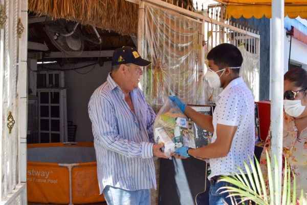 IEnova entrega mil despensas en Topolobampo