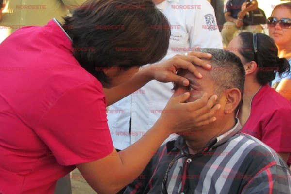 Benefician con prótesis oculares a 60 personas