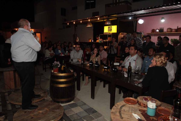 Presentan sus fracasos empresariales