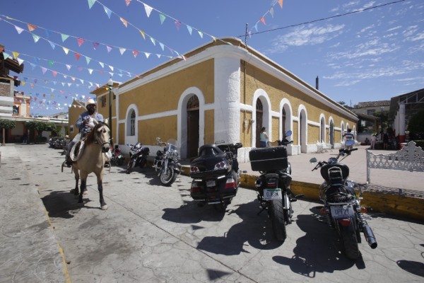 Tianguis dominicales han elevado el turismo en La Noria hasta en 80%