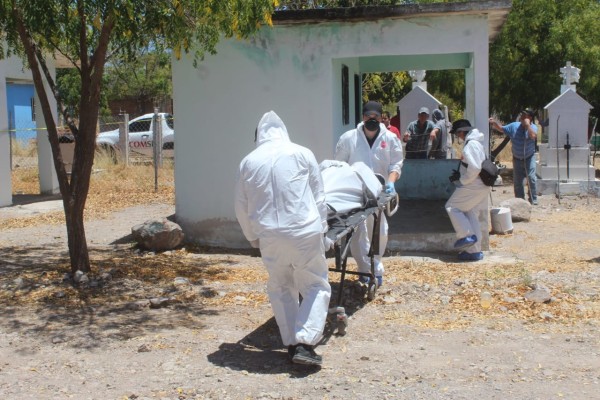Hallan a hombre asesinado en panteón de Juan Aldama, Navolato