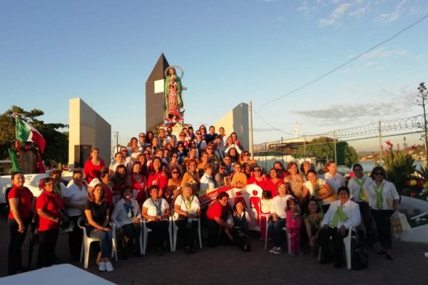 Honran a la Virgen damas de ANSPAC Mazatlán
