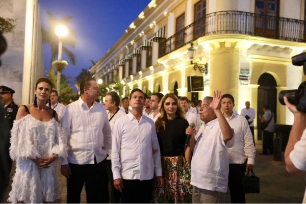 Inaugura Peña Nieto remodelación del Centro Histórico de Mazatlán