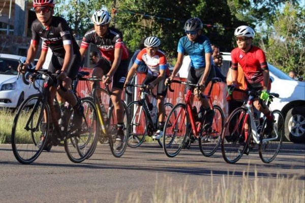 Los pedalistas buscan su boleto para la etapa estatal.