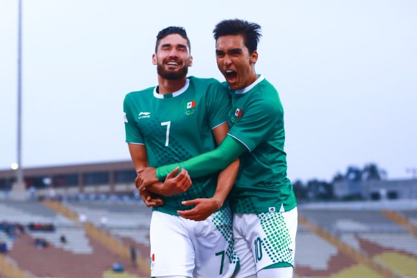 México rescata el bronce en el futbol de los Panamericanos tras vencer con muchos apuros a Uruguay