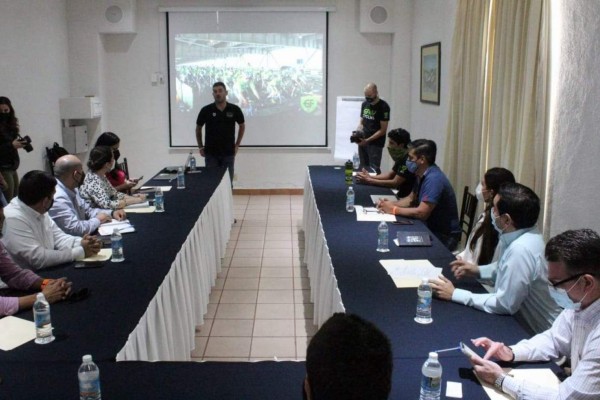 En rueda de prensa se dan algunos detalles del evento.