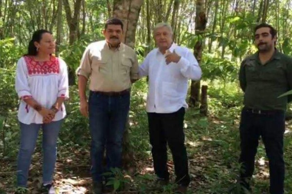 AMLO no acepta renuncia de Javier May, responsable del programa Sembrando Vida