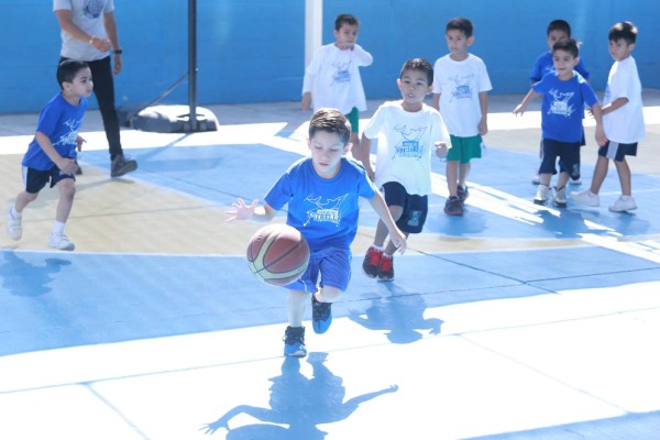 Los mejores jugadores de la categoría mini se enfrentaron en la cancha.