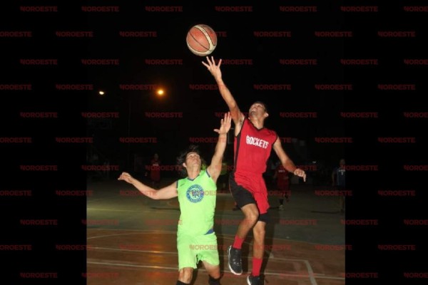 Caimanes devoran al rival en el Torneo de Baloncesto de Segunda Fuerza