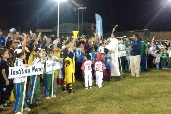 Cerca de mil 500 deportistas participan en la Copa Senda 2017.