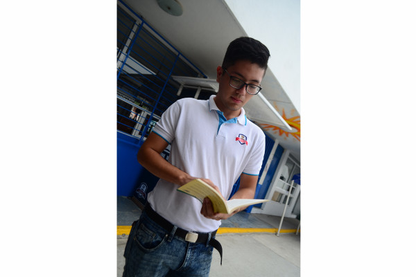 Ángel García Cerón comparte su gusto por la lectura.