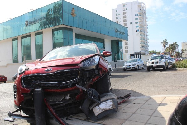 Uso del celular al manejar primera causa de accidentes de tránsito en Mazatlán: Educación Vial