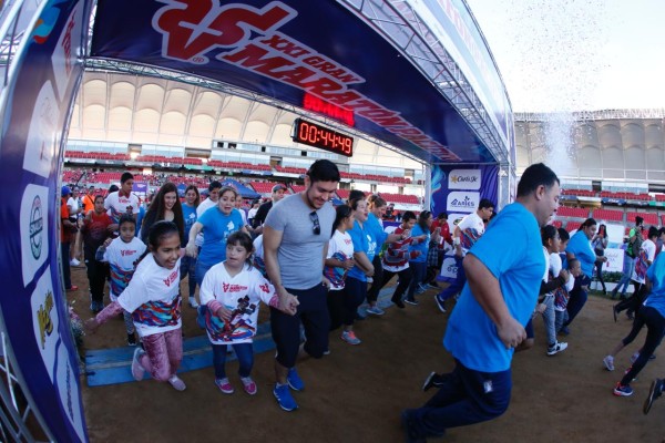 Ponen el toque alegre al Gran Maratón Pacífico 2019