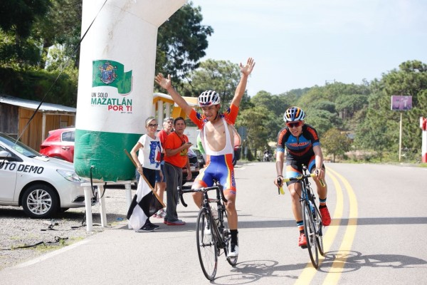 La juventud de Norson domina primera etapa de la Ruta de Ciclismo Santa Rita 2018