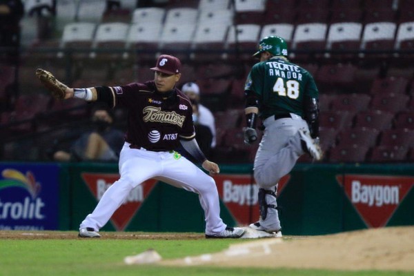 Tomateros consiguió los tres triunfos en casa ante Cañeros.