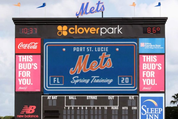 Mets abren de nuevo sus instalaciones en la Florida