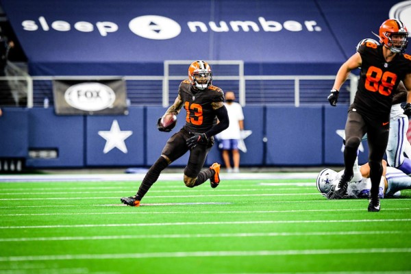 Los Browns supieron contener a los Cowboys. (Twitter @Browns)