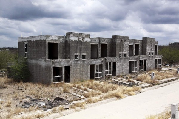 Proponen hacer más simples los trámites para desarrollo de viviendas en Sinaloa