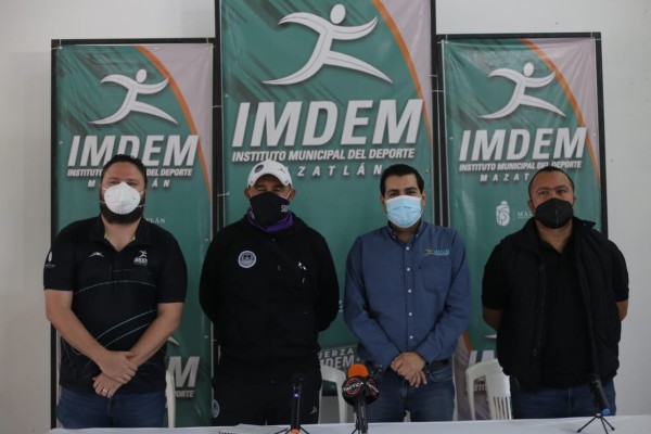 En rueda de prensa celebrada en el Imdem, Mazatlán FC informa sobre sus próximas visorías.