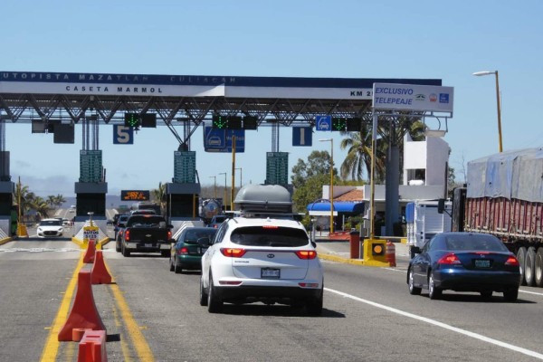 Se registra baja afluencia en la autopista Mazatlán-Culiacán