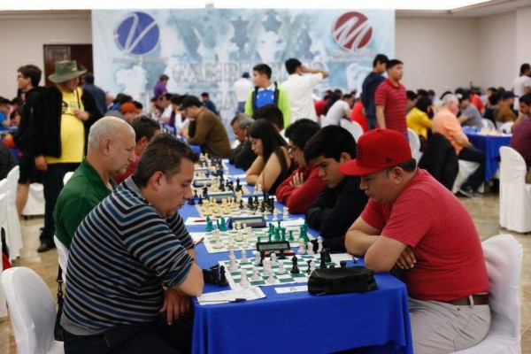 Peligra bicampeonato de Dylan Berdayes en el Campeonato de Ajedrez Valladolid