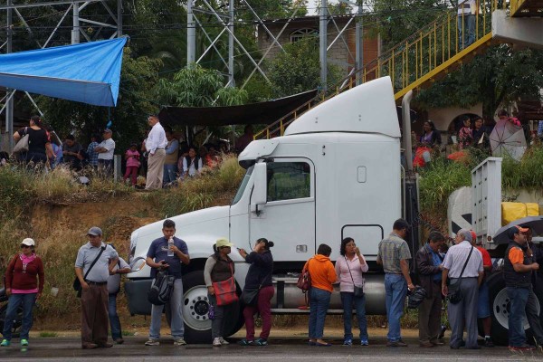 CNTE toma escuelas privadas en Chiapas