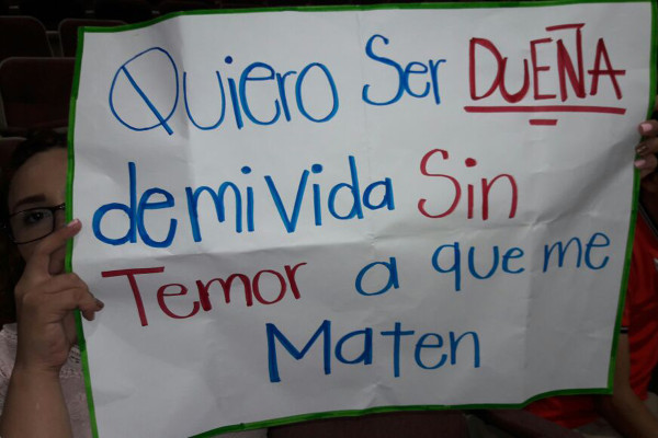 'Dejen de matarnos', exigen mujeres en Congreso del Estado