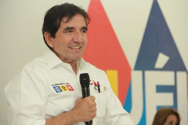 Está Cuén en primer lugar de las encuestas… del PAN