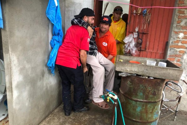 Adultos mayores en abandono: los más vulnerables durante la tormenta