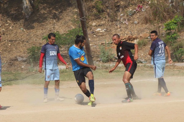 La Raza golea a Sitatyr en la Segunda Fuerza.