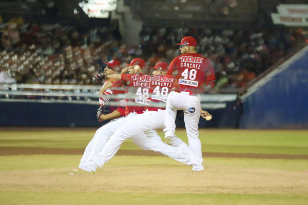 Es Jake Sánchez el Relevista del Año