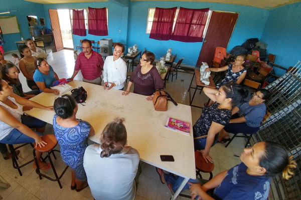 Las amas de casa de Tablón 1 iniciaron su capacitación para autoemplearse.