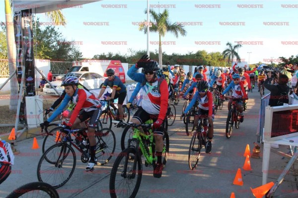 Multitudinario paseo se realiza en Mazatlán dentro del Ciclotour 2017