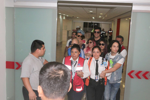 Los Polinesios desatan euforia en Mazatlán