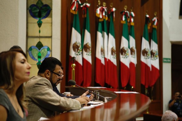 En el Congreso de Sinaloa el pueblo es el que manda, reta Marco César Almaral al PRI