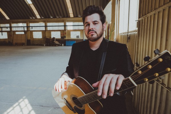 Kurt, el cantautor culiacanense que la está rompiendo con su pop romántico