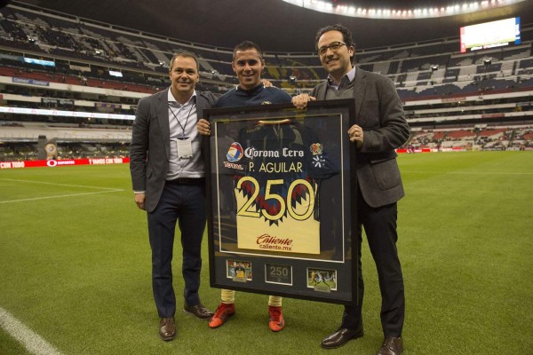 Concordense Paul Aguilar recibe reconocimiento por sus 250 partidos con América