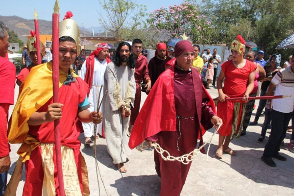 Es Moisés Rivera guardián de las tradiciones de Matatán, Rosario