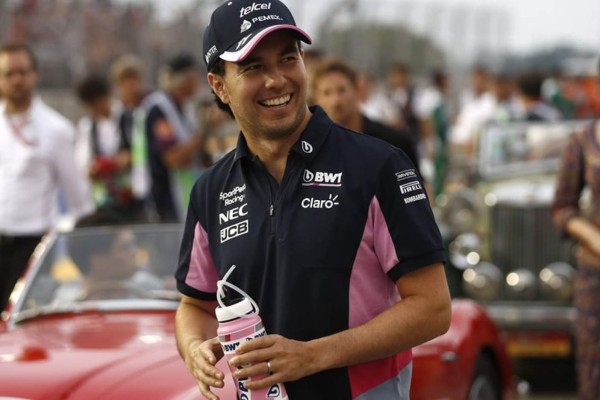 'Checo' Pérez analiza continuidad en Fórmula 1