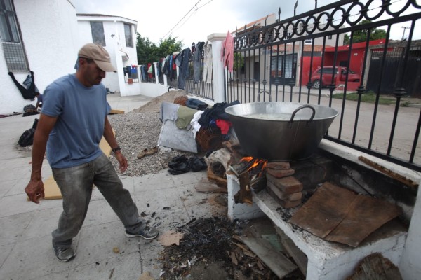 Migrantes en Mazatlán esperan con ansias montarse en La Bestia