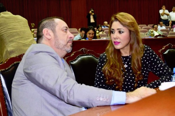 Gloria González Burboa es la precandidata del PT a la Gubernatura de Sinaloa