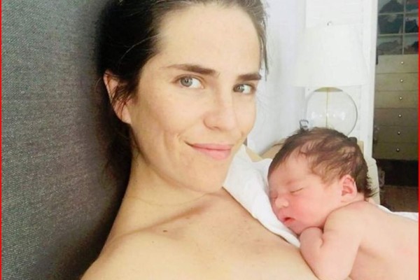 Karla Souza con su bebé Gianna.